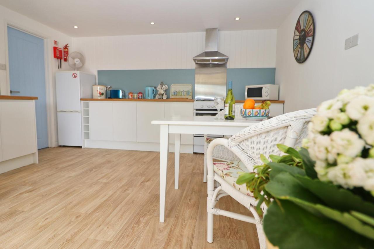 Seaside Apartment New Quay Eksteriør billede