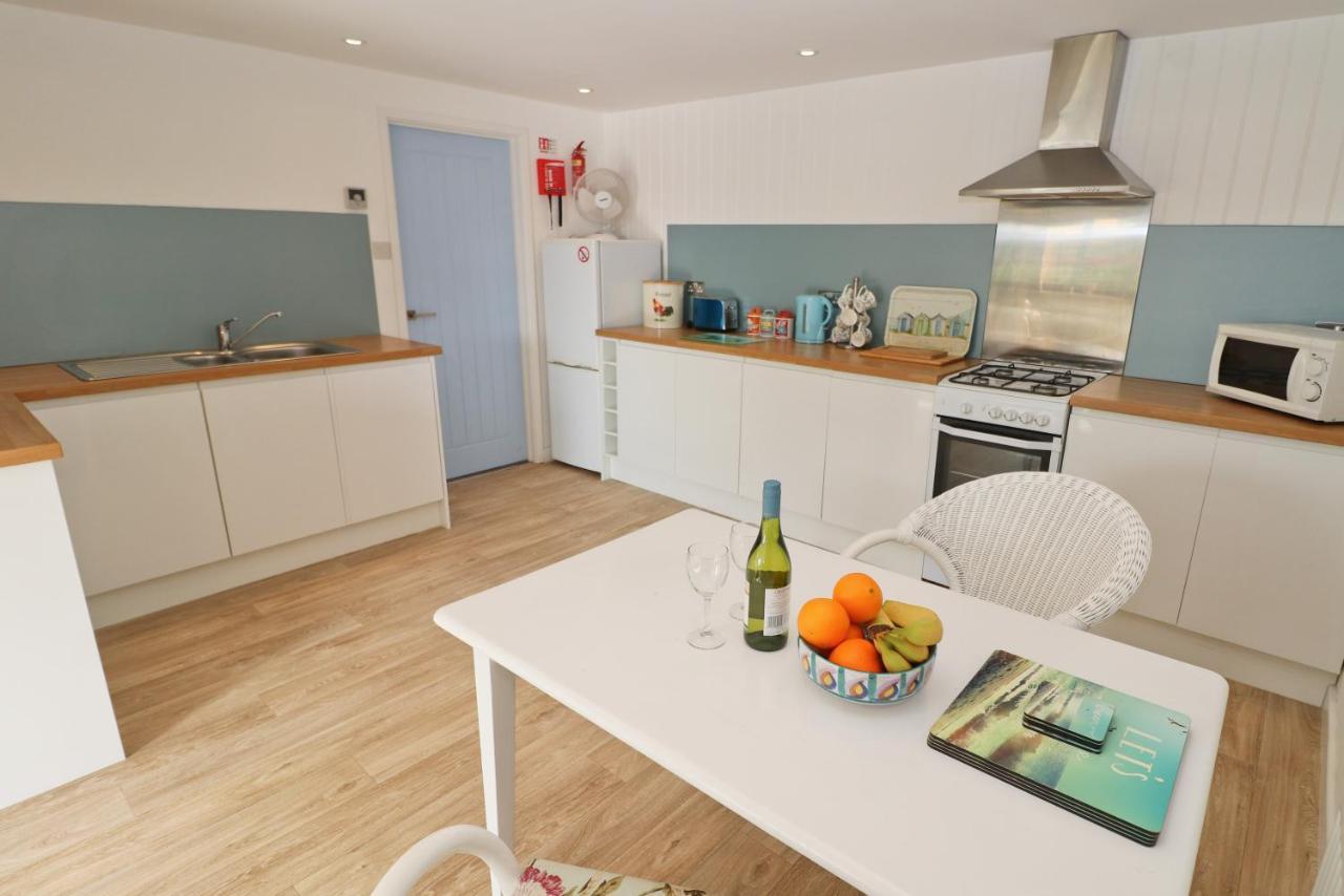 Seaside Apartment New Quay Eksteriør billede