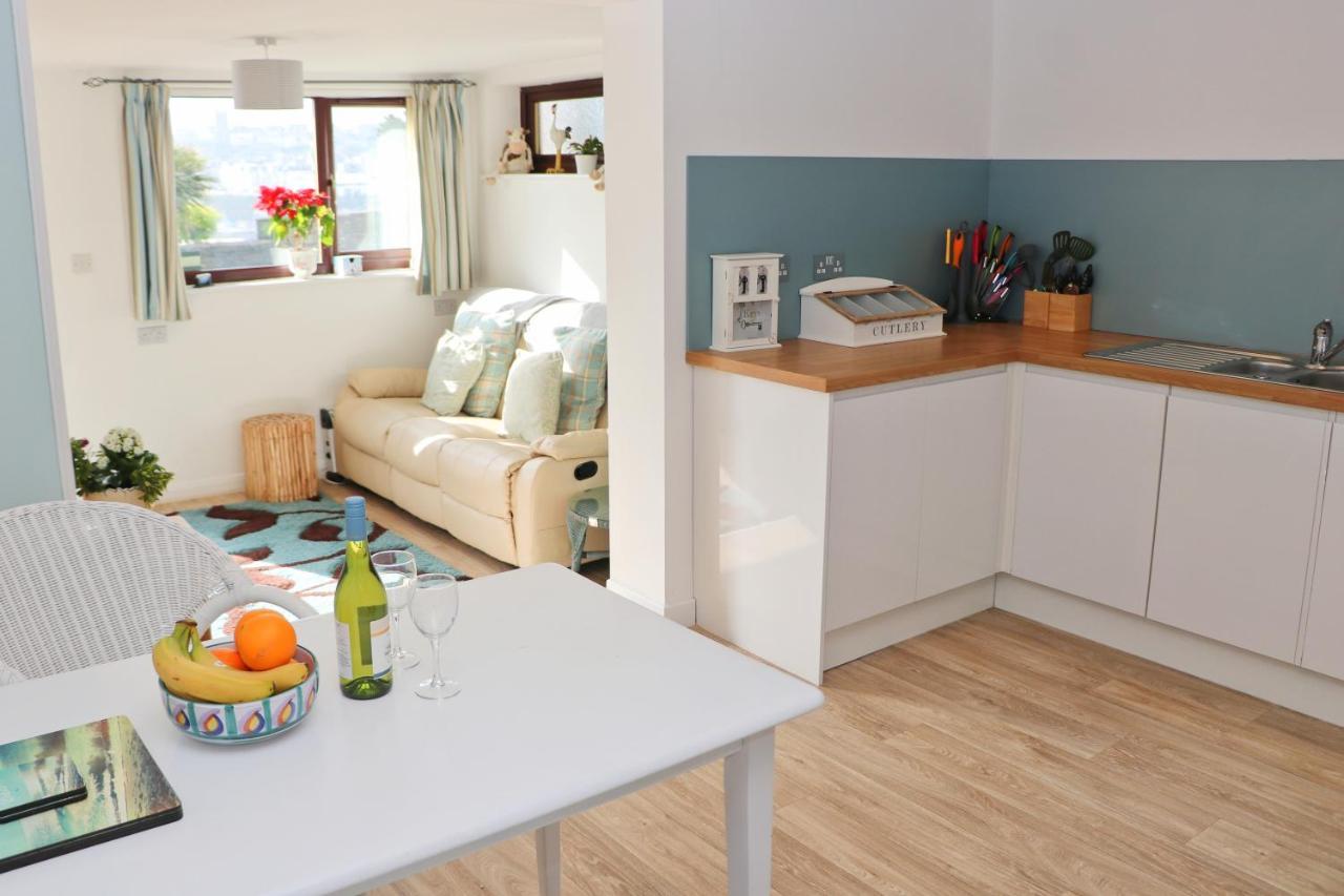 Seaside Apartment New Quay Eksteriør billede